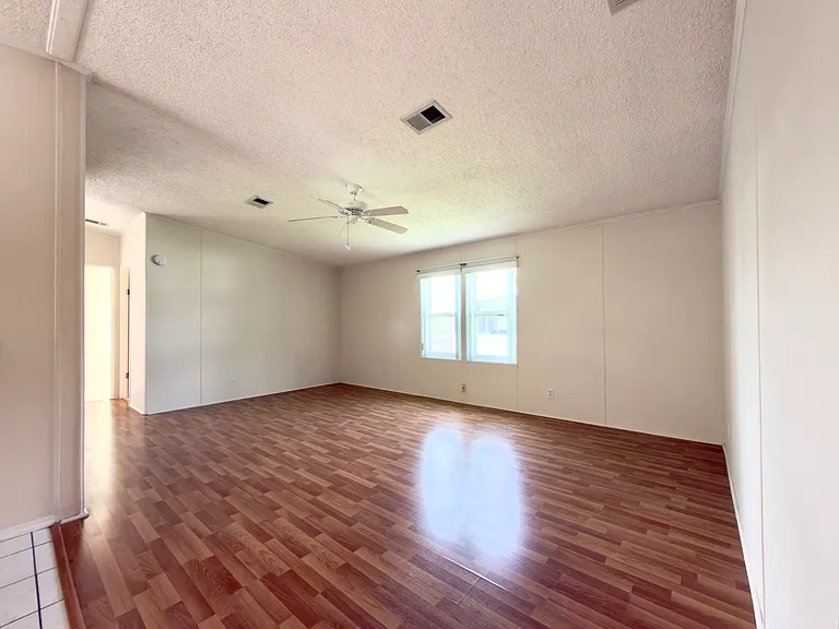 827 Sun Glow St — Photo 12