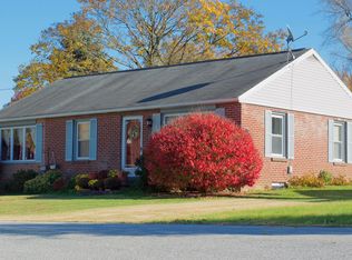 1630 Magnolia Dr, Lancaster, PA