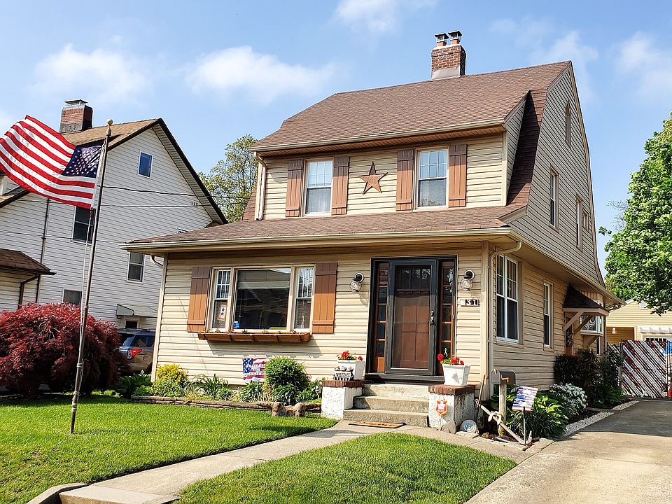 1st image of 31 Locust Ave