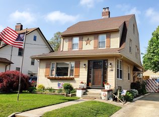 31 Locust Ave, Rockville Centre, NY 11570