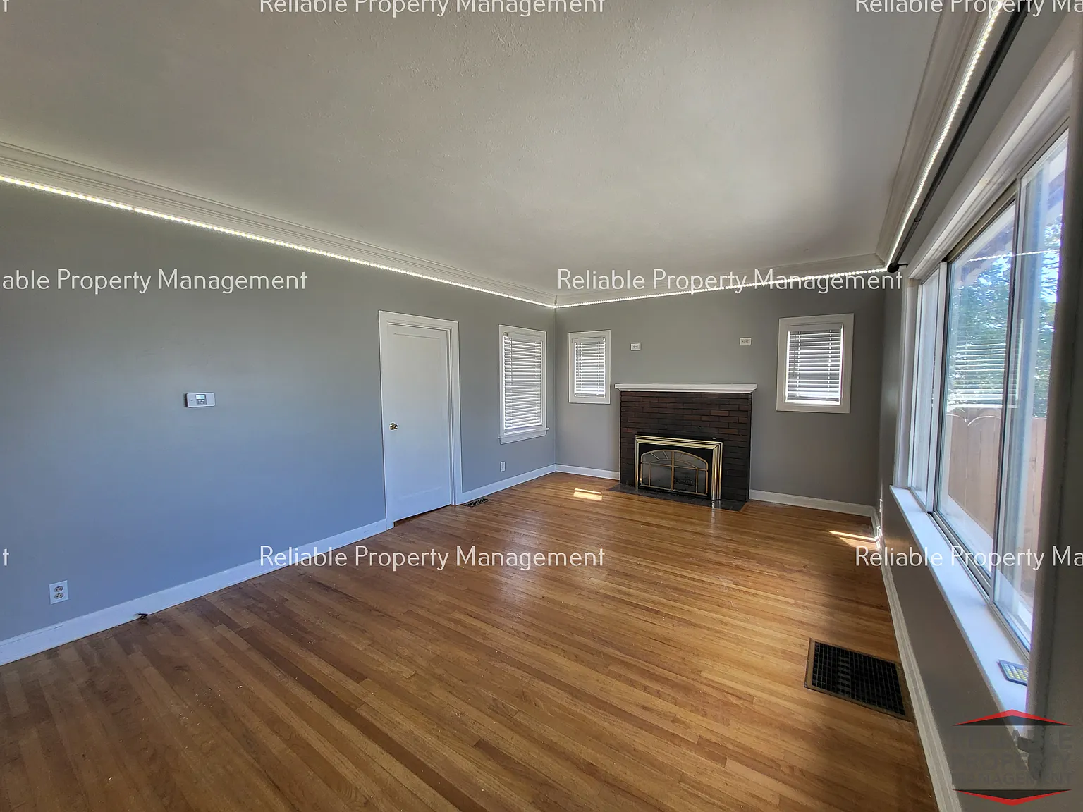 2 bed, $1,195 — Photo 2