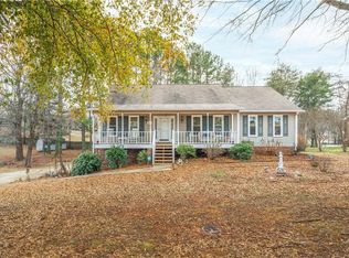 3913 Silver Chalice Dr, Winston Salem, NC 27101