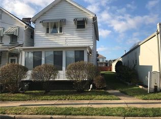 121 Hartrey St, Springdale, PA 15144