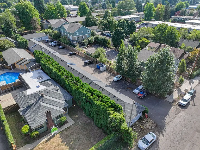 10746 NE Wygant St — Photo 13