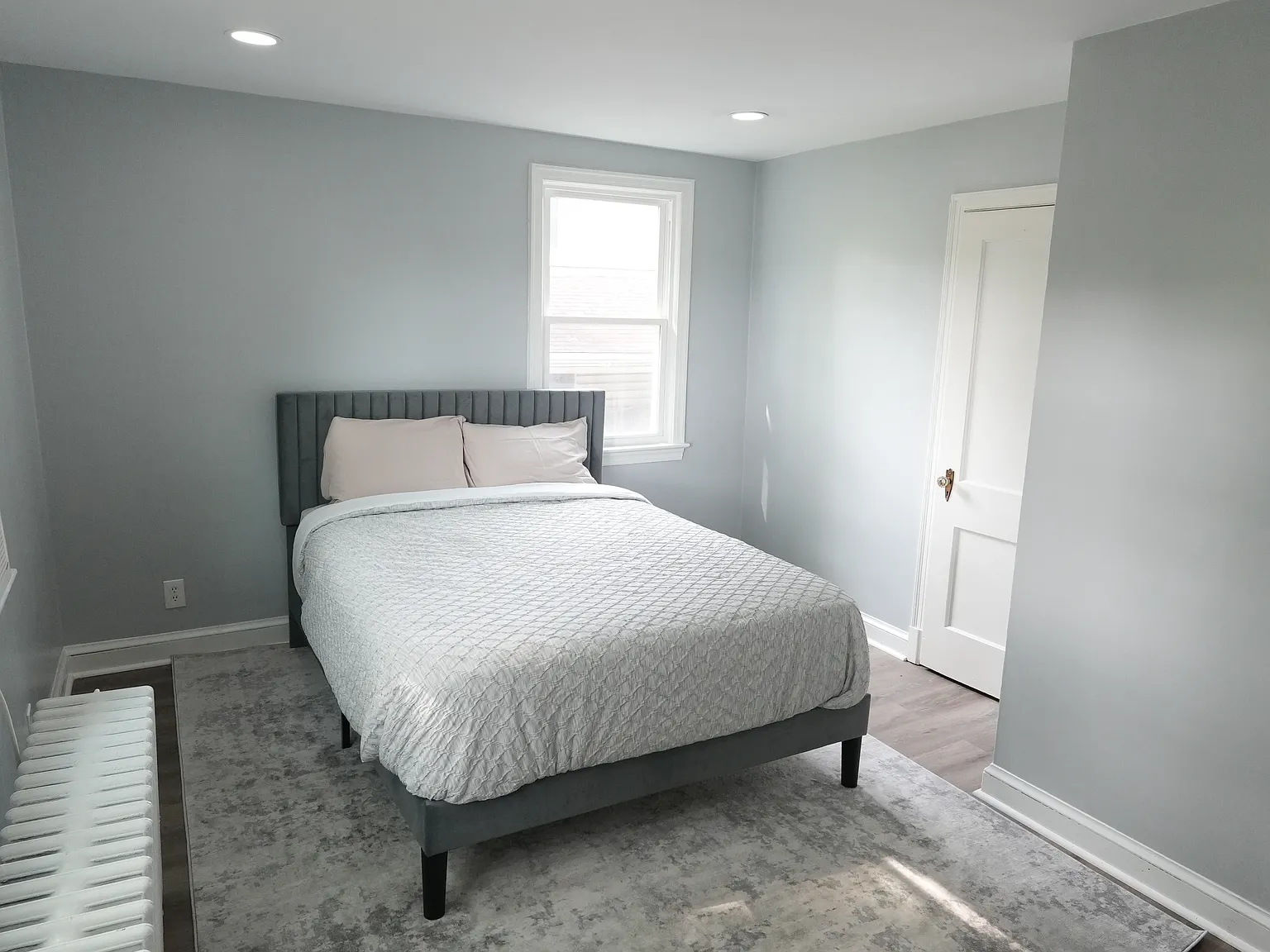 3 bed, $1,095 — Photo 2