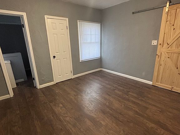 4th image of 2138 Elsmere Ave #2138