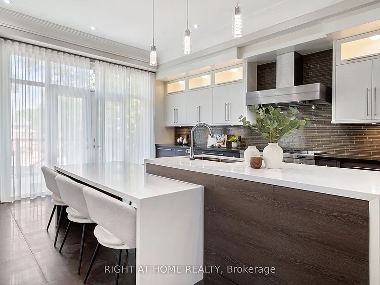 316 Churchill Ave — Photo 12