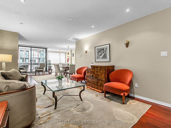 3rd image of 15 McMurrich St #Penthouse 01