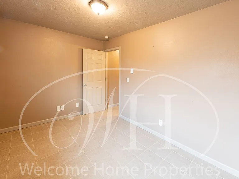 829 S 2nd Ave — Photo 11
