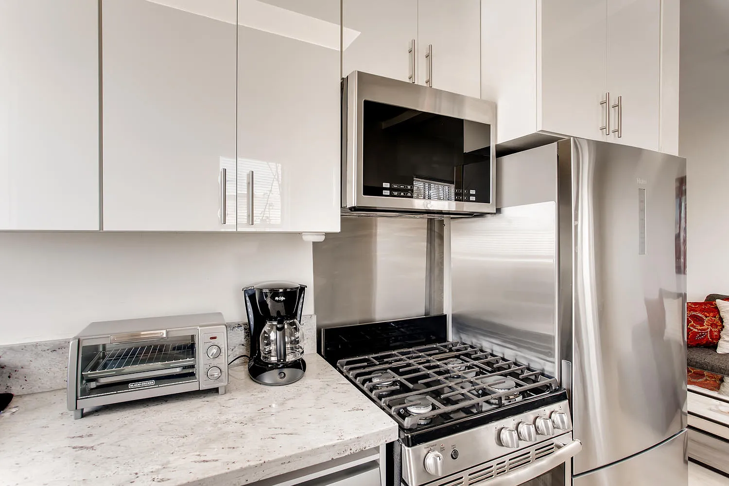 1 bed, 400 sqft, $2,599 — Photo 4