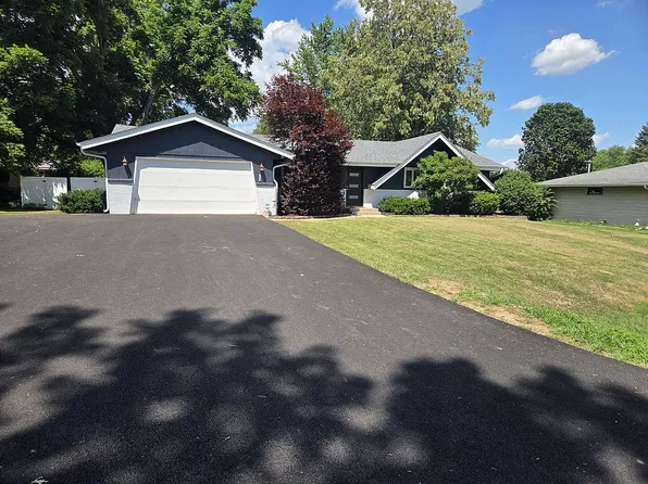 3228 Cavendish Dr, Rockford, IL 61109