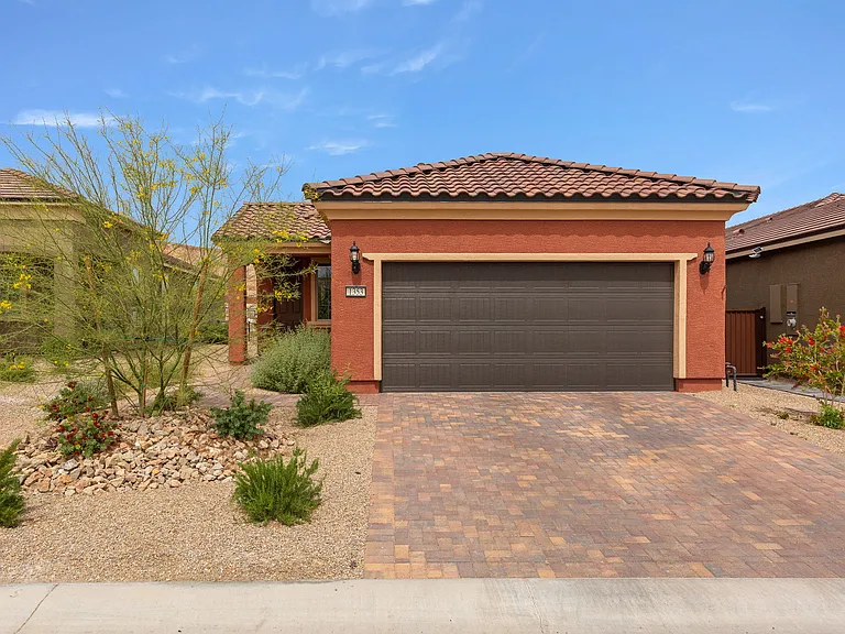 1353 Evening Breeze Ln — Photo 1