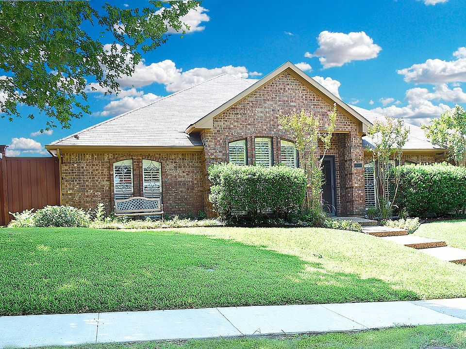 1st image of 2328 Heatherwoods Way