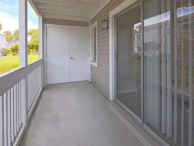 Shoreview at Baldwin Park — Photo 11