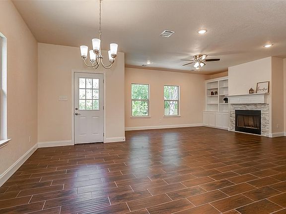 5th image of 8212 Kender Ln