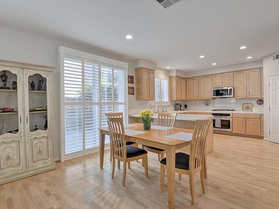 5th image of 5592 Farmhouse Ct
