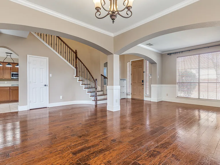 5857 Chatham Ln — Photo 22