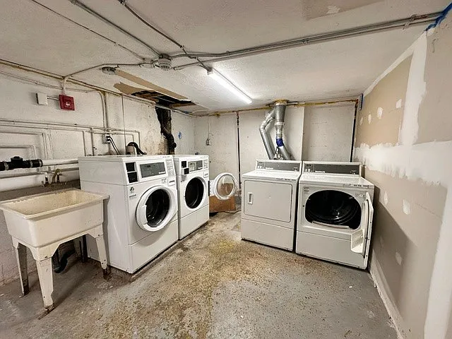 236 Louisa St #9B — Photo 9