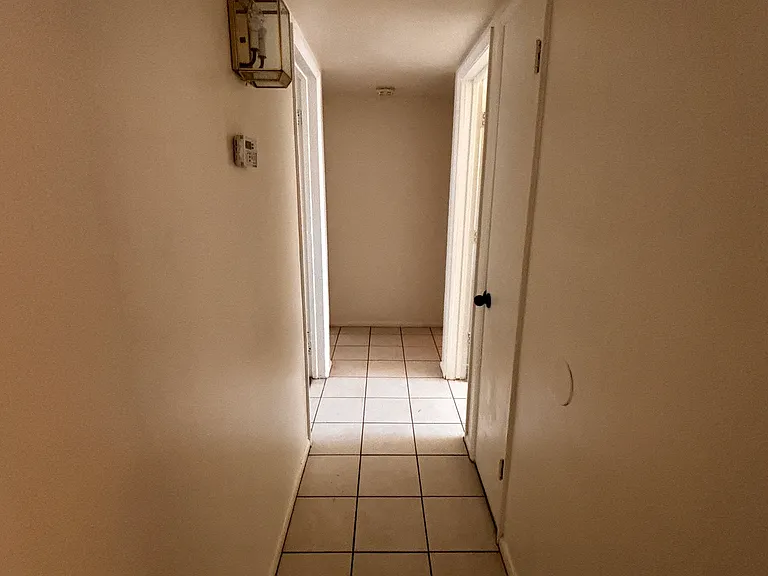 1431 W 7th St — Photo 10