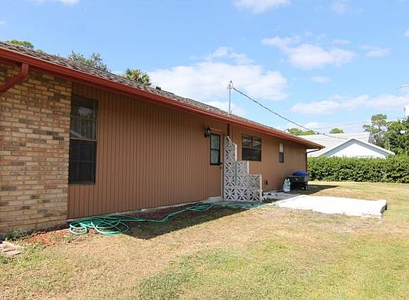 5th image of 21270 Coachman Ave