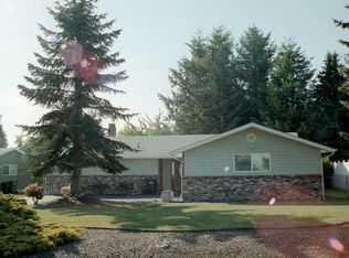 8819 Colgate Dr W, University Place, WA 98466