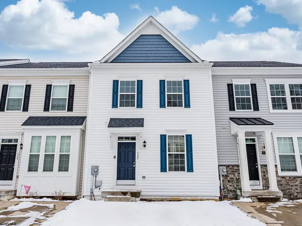 522 Turquoise Ln, Morgantown, WV 26508