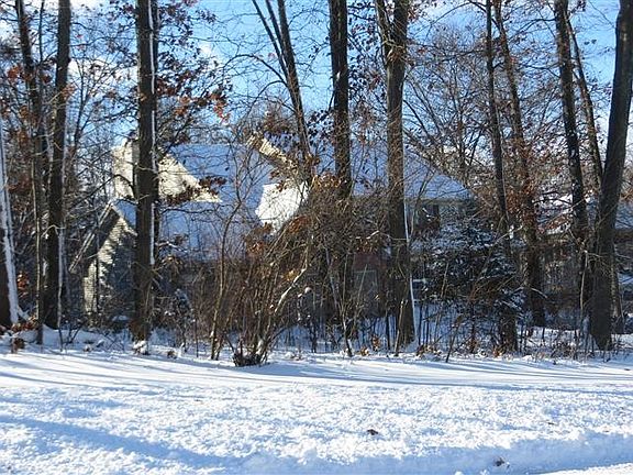 3rd image of 8927 Marsh Creek Cir