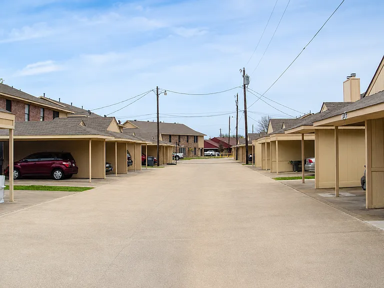 Trails Place Apartment Homes — Photo 7