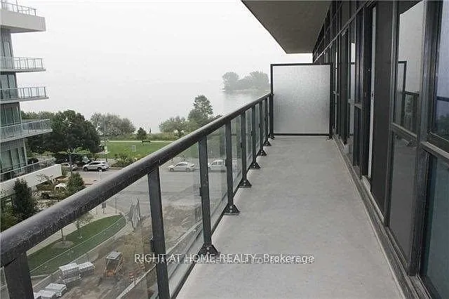 39 Annie Craig Dr #412 — Photo 4