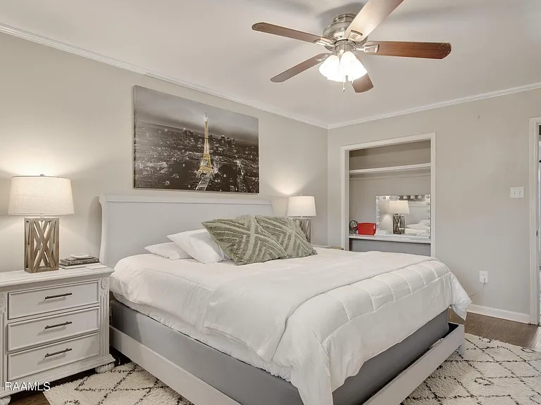 110 Village Green Dr — Photo 4