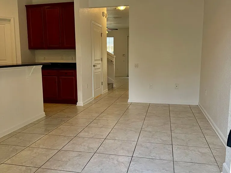 12722 Salomon Cove Dr — Photo 2