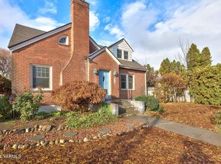 816 S 17th Ave, Yakima, WA 98902