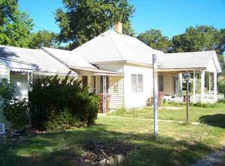 10451 E Us Highway 40, Terre Haute, IN 47803
