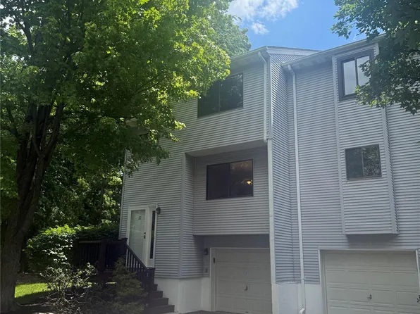 12 Evan Court, Nanuet, NY 10954