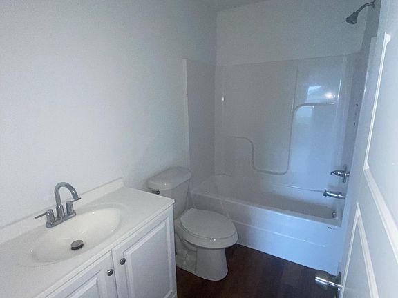 4th image of 3304 Metropolitan St #3304