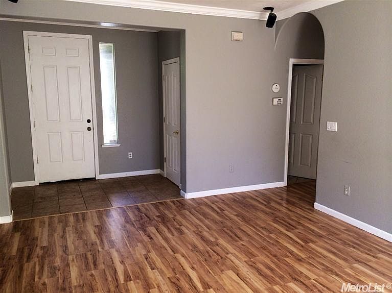 1st image of 261 Natalino Cir