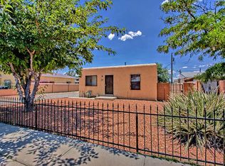 229 52nd St SW, Albuquerque, NM 87105