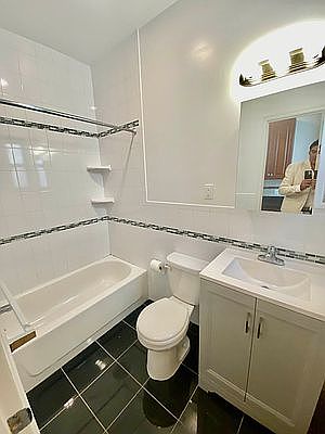 4th image of 1680 1st Ave #4S