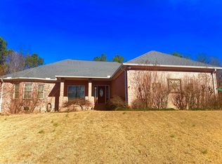 292 Eastern Shores Dr, Lexington, TN 38351