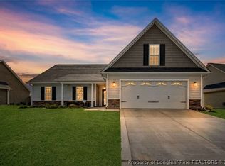 4610 Cedar Pass Dr, Hope Mills, NC 28348