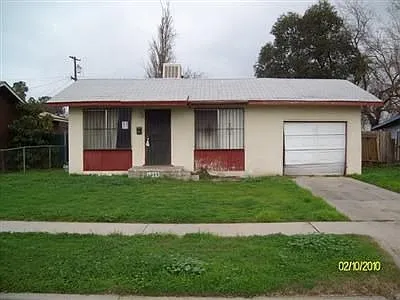1005 E Kaviland Ave photo 1