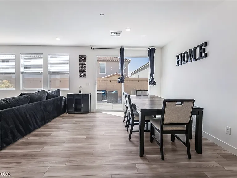 670 Tranquil Bay Ct — Photo 12