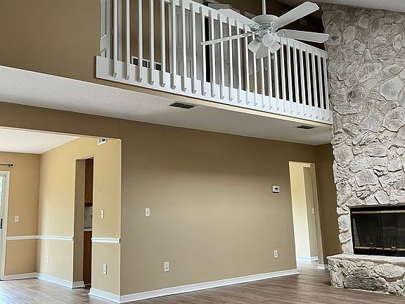 4th image of 8206 Loch Lomond Ln