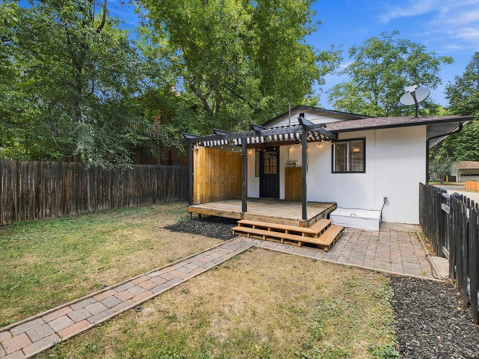1 bed, 600 sqft, $1,950 — Photo 2