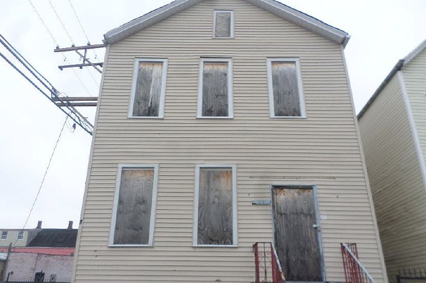 1st image of 5048 S Hermitage Ave