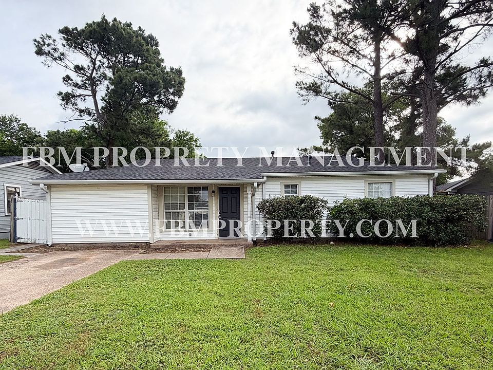 1st image of 136 Highland Dr