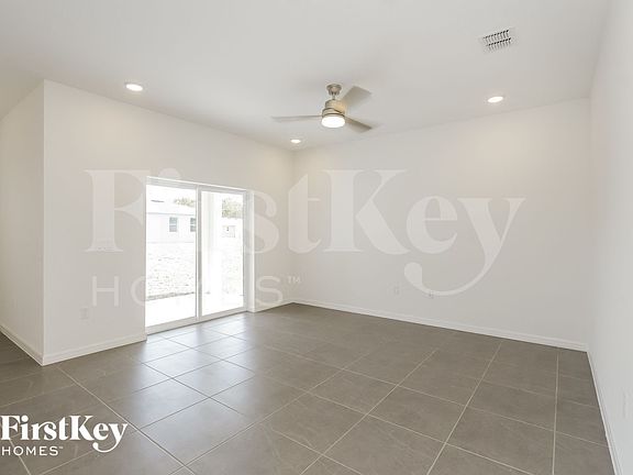 3rd image of 506 Crown Rose Dr