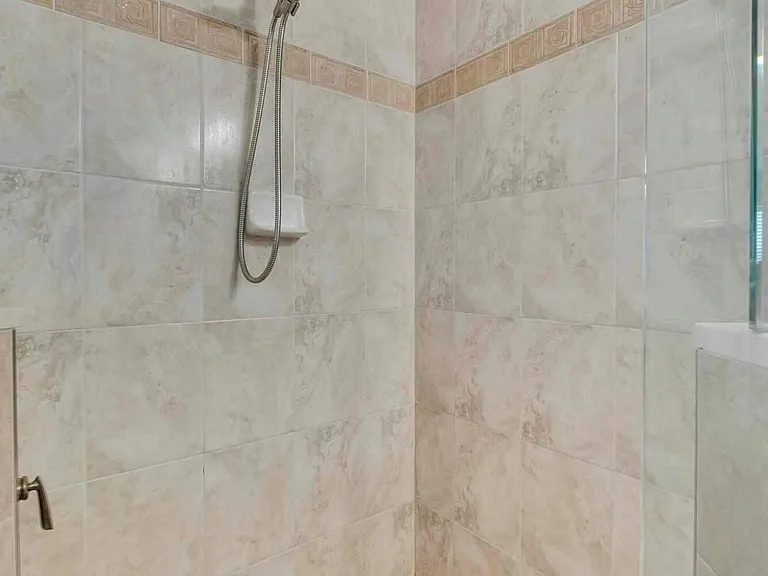 5464 NW Milner Dr — Photo 25