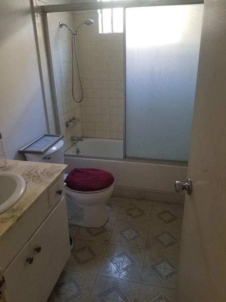 W Del Monte Dr, Anaheim — Photo 2