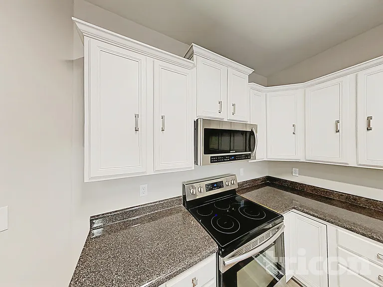 212 Water Mill Rd — Photo 6